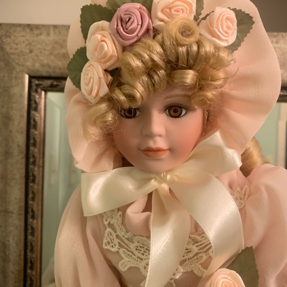 Vintage Traditions Doll Collection  "Olivia" Porcelain Doll - Picture 5 of 7
